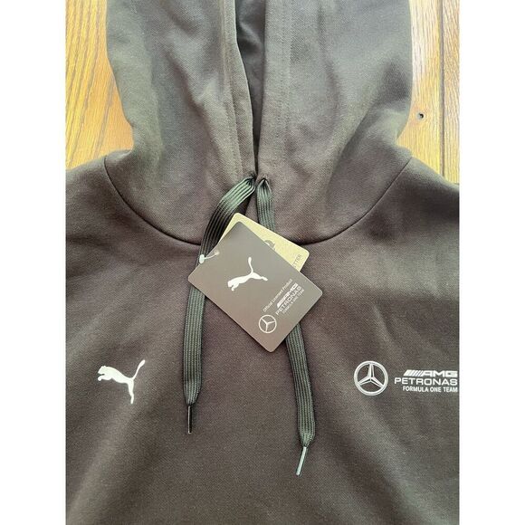 Puma Mercedes AMG F1 Neon Energy Hoodie Black NWT Size Medium - Picture 2 of 6